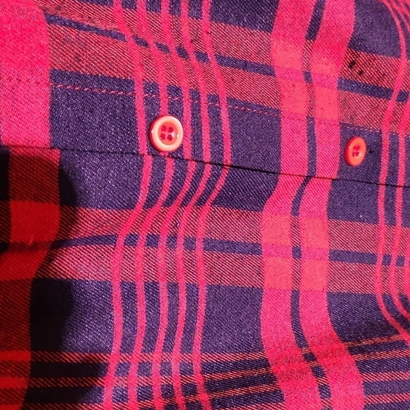 Off the Shoulder Plaid Blouse - Picture 3 of 7